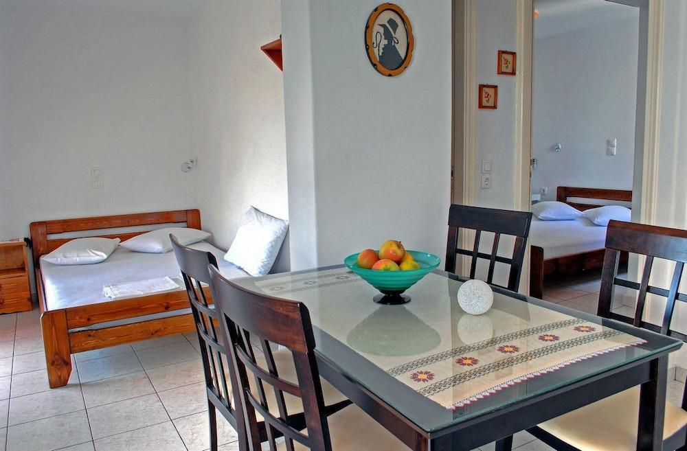 Kapetanos Rooms Naxos City Exterior foto
