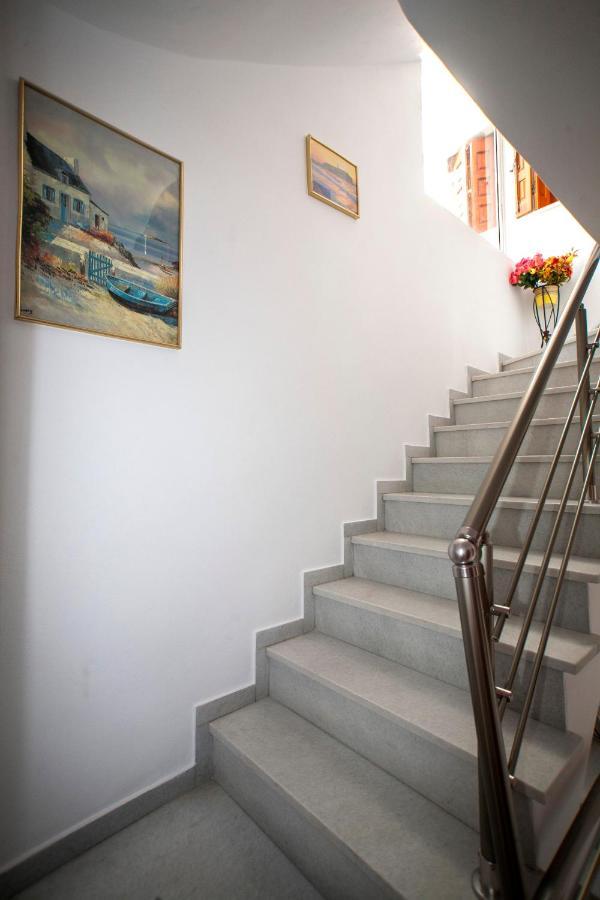 Kapetanos Rooms Naxos City Exterior foto