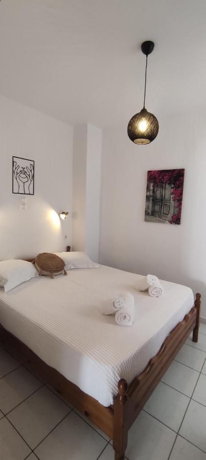 Kapetanos Rooms Naxos City Exterior foto