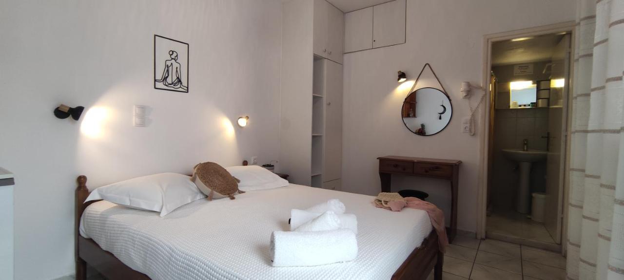 Kapetanos Rooms Naxos City Exterior foto