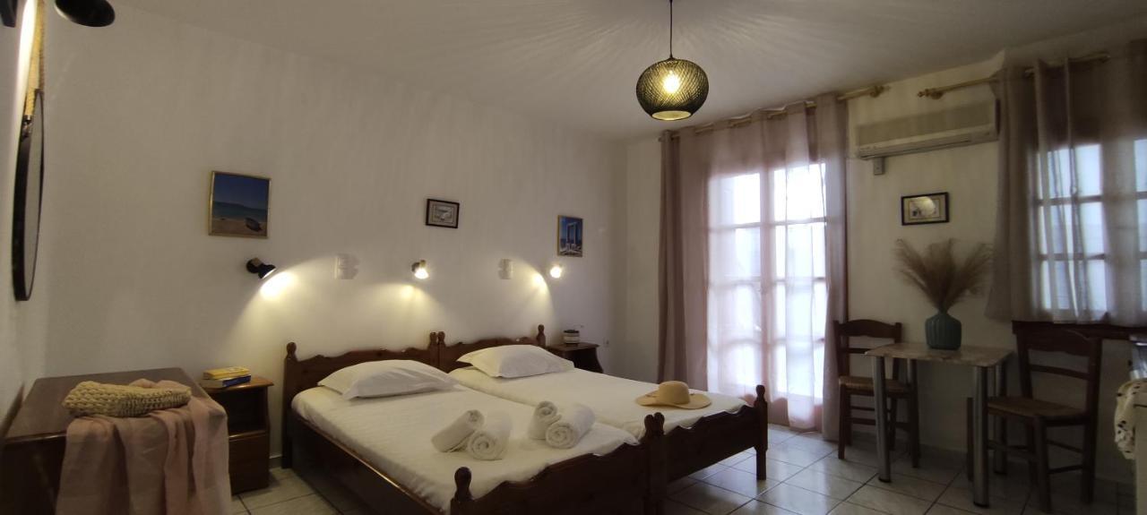 Kapetanos Rooms Naxos City Exterior foto