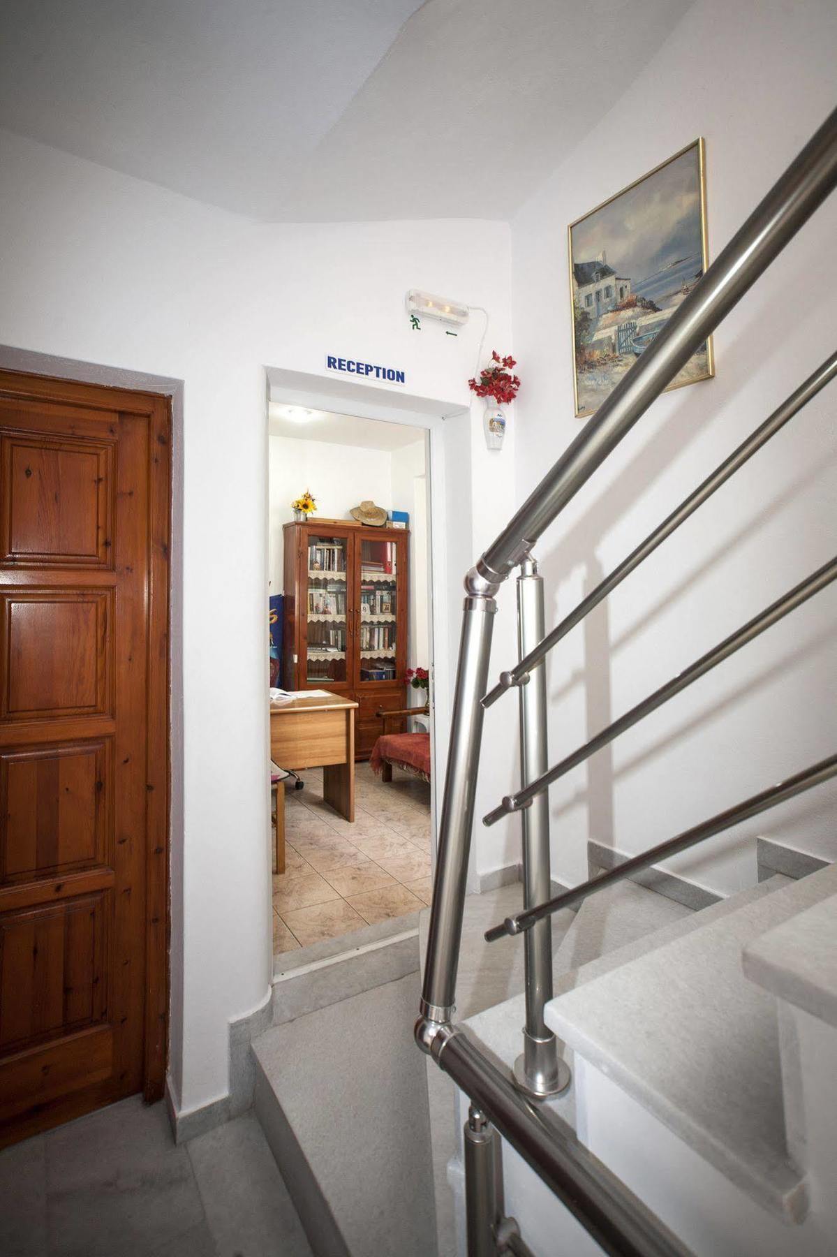 Kapetanos Rooms Naxos City Exterior foto